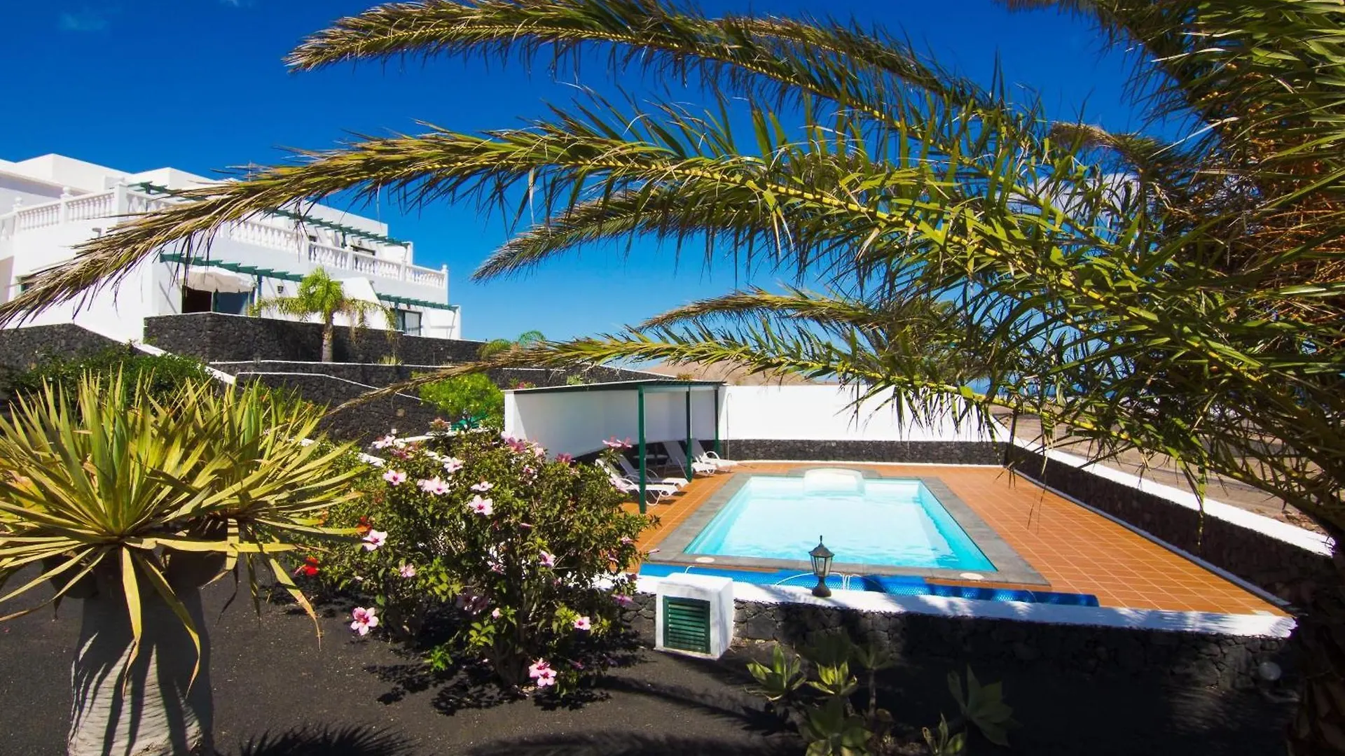 Apartment Mit Meerblick In Ruhiger Lage Tias